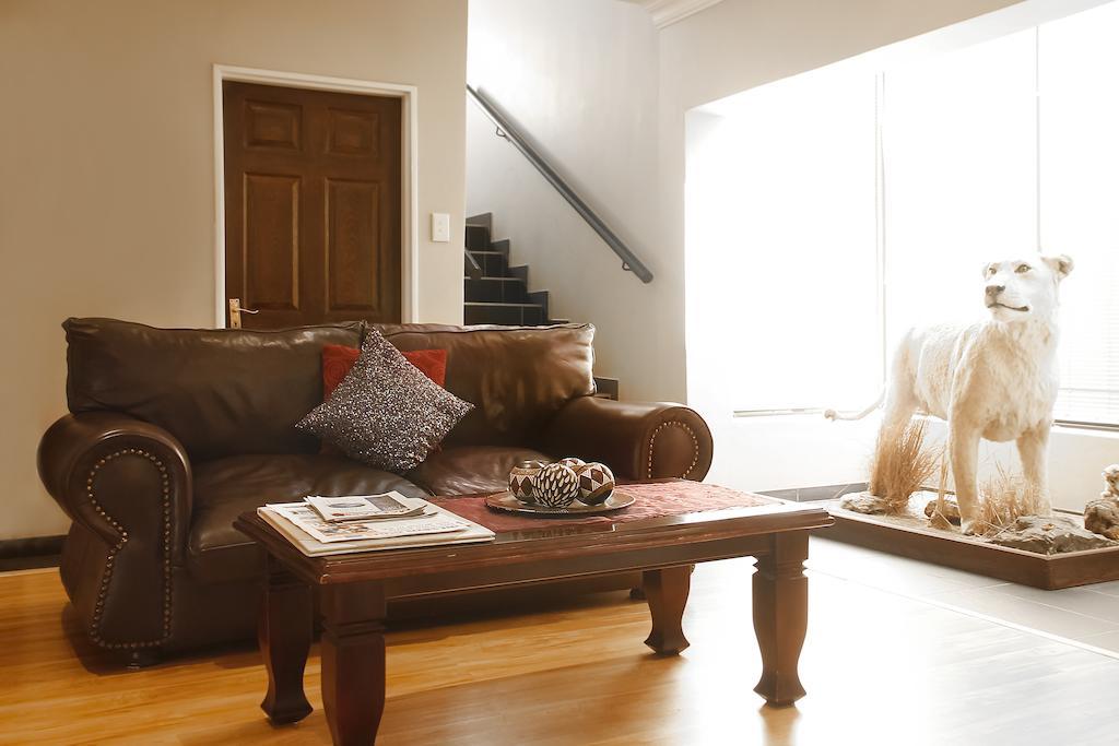 Bains Lodge Bloemfontein Ngoại thất bức ảnh