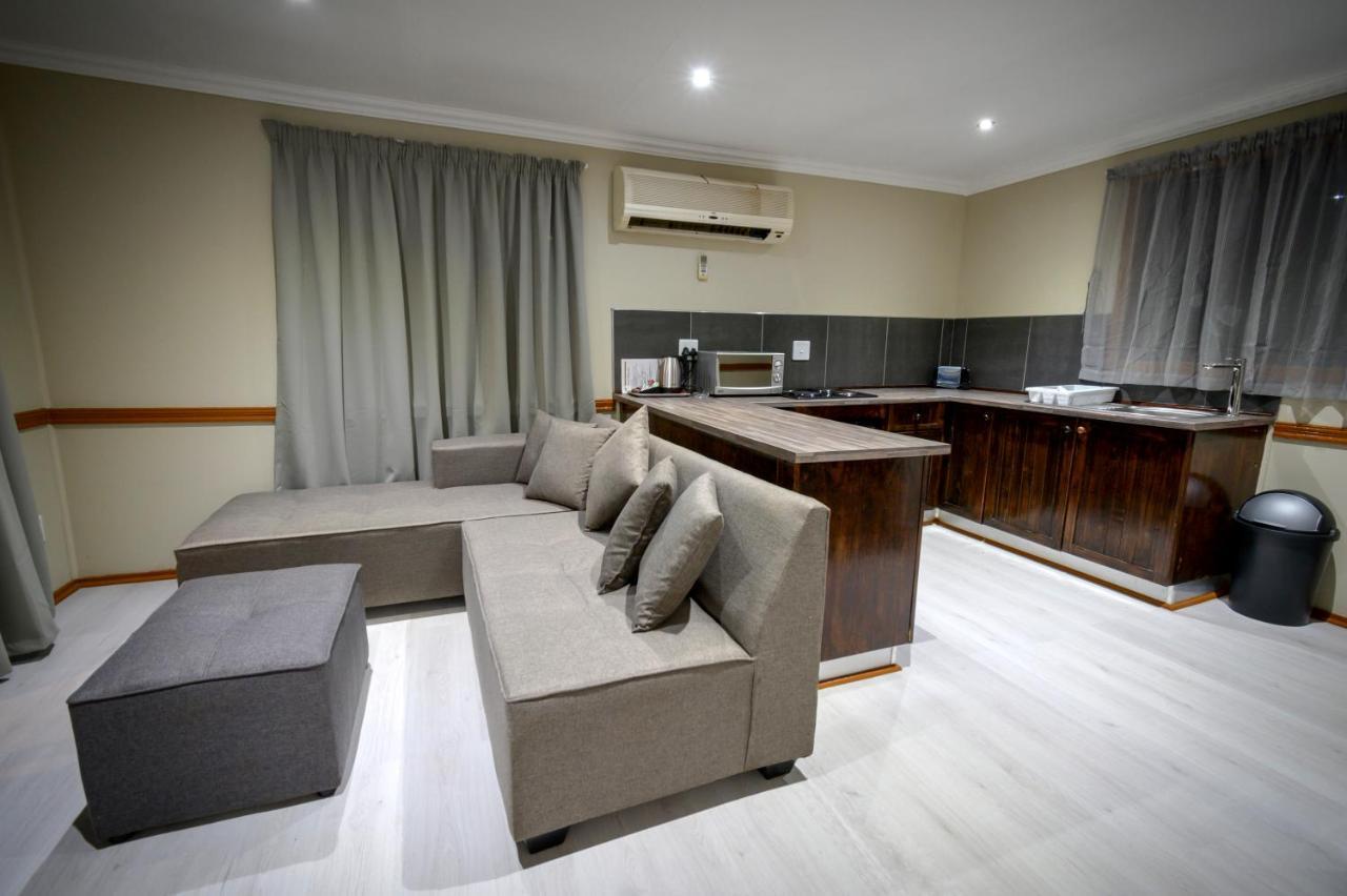 Bains Lodge Bloemfontein Ngoại thất bức ảnh